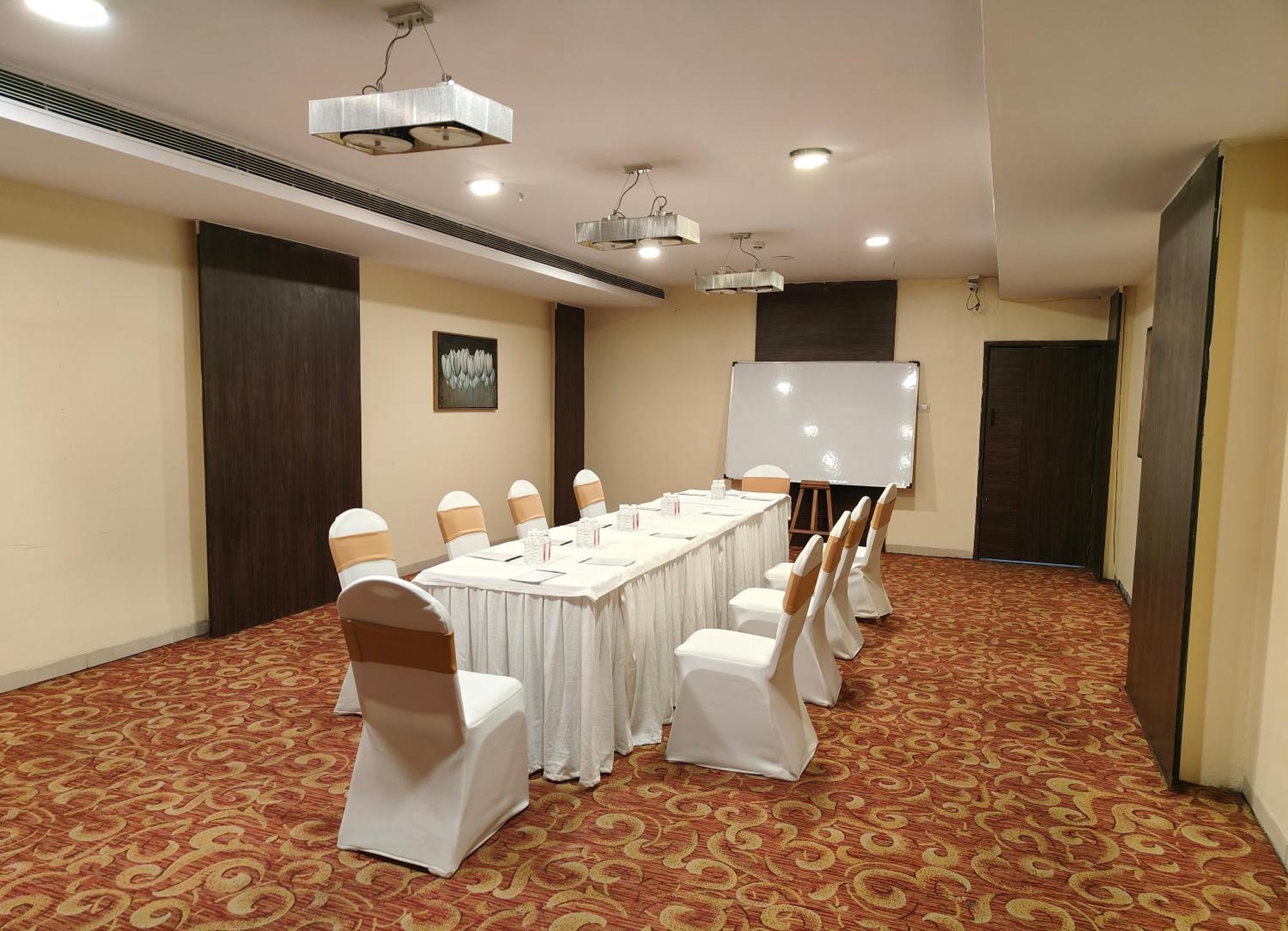 The Altruist Business Hotel Kharadi 푸네 외부 사진