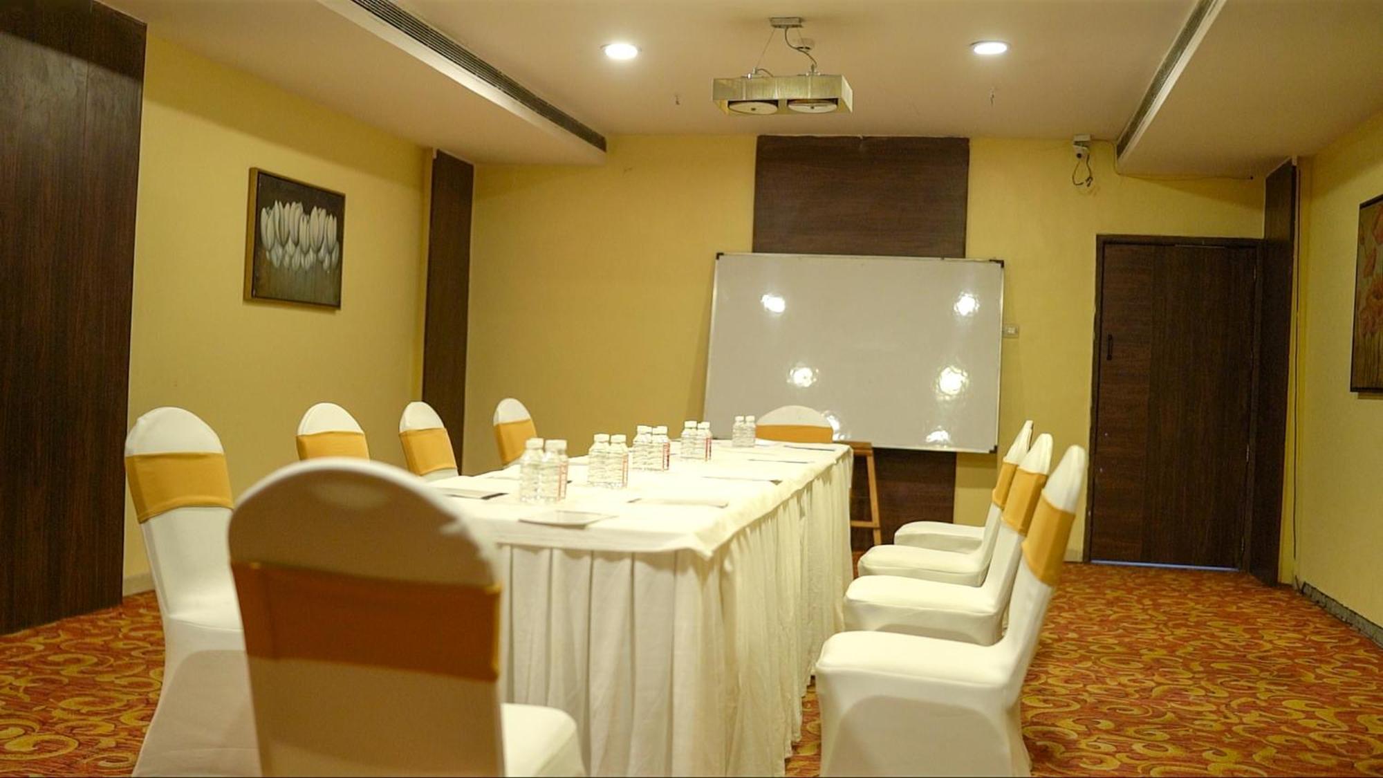 The Altruist Business Hotel Kharadi 푸네 외부 사진